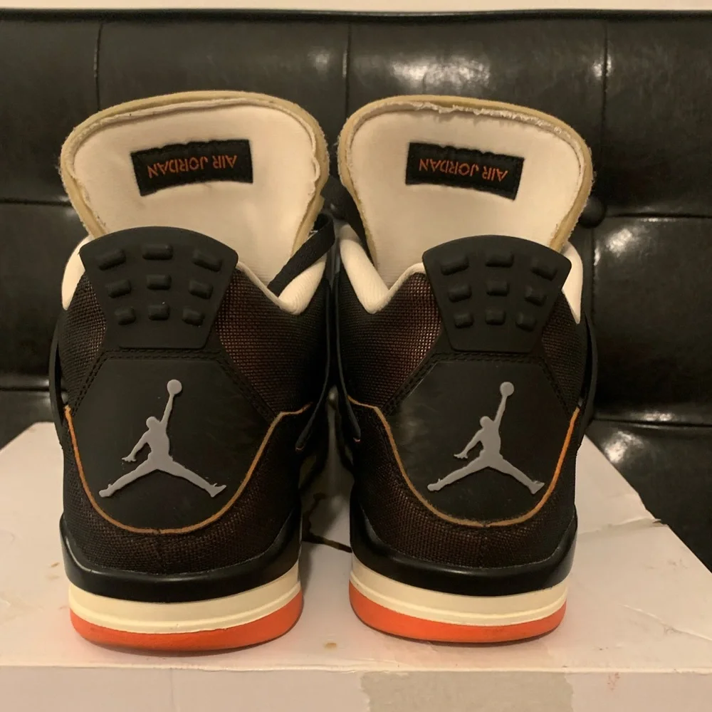 Jordan 4‎ ‘Starfish’